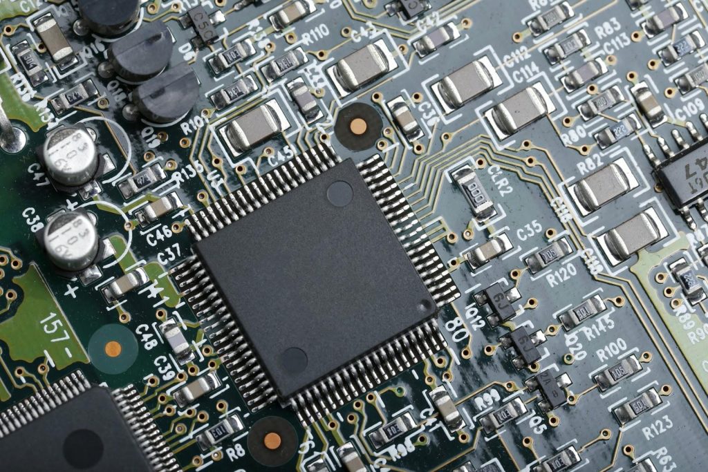 o interior de um equipamento eletrônico está em foco