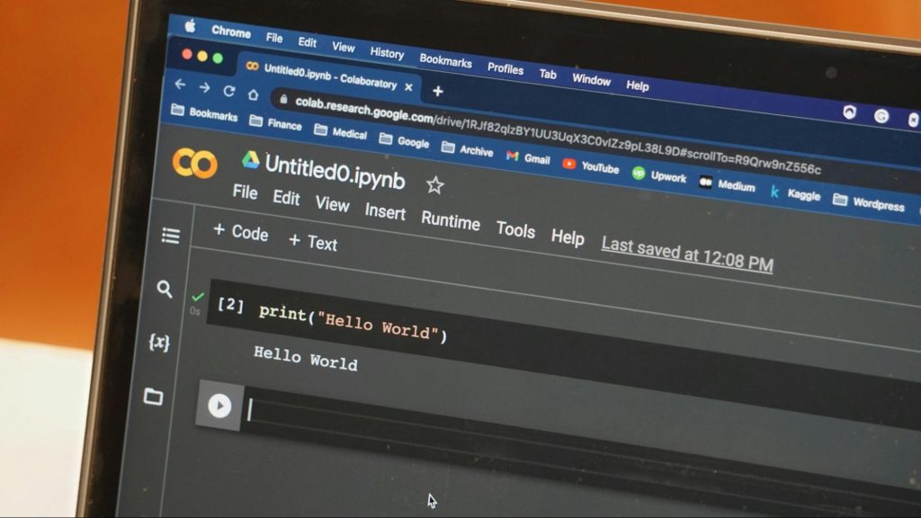  linguagem de programação Python mostrada em notebook preto